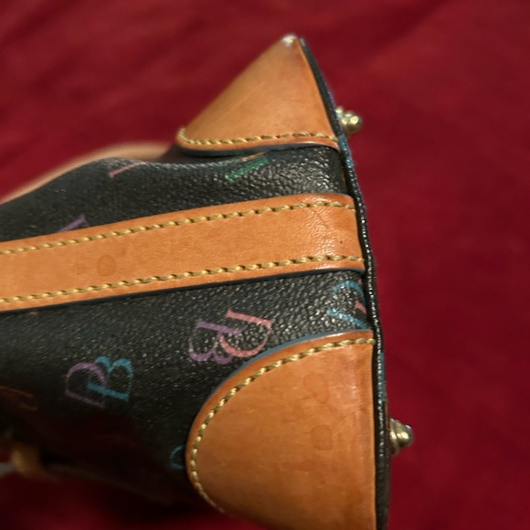 Vintage Dooney and Bourke Gretta Domed Satchel - Picture 6 of 14